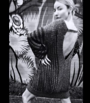 Tabrett Bethell Instagram - ✨✨✨

Every moment is a new you xxx

Right now
Right now
Right now

All the stories you tell yourself that don’t serve you

Put them in the trash 

Where they belong

And create something new

Right now 😘