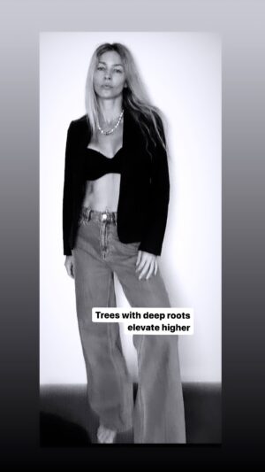 Tabrett Bethell Instagram - 🌲 ☀️🌲

Our electromagnetic field

Anchored in deep roots

Holding it

Being it

Grounded 

With Mother Earth 🌍