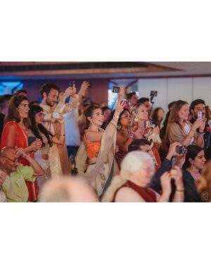 Tahir Raj Bhasin Instagram - बारी बरसी खटन गया सी ✨
The Sangeet ! 
.
.
@contrastbyparth @stylisttsahilgulati @niddhii_jain 
#TanMel #BhaiKiShaadi
#GreatIndianWeddings #Kerala
