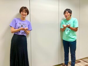 Taichi Masu Instagram - 📺

バンキシャ代表ということで、
この週末は夜ではなく朝にお目にかかりました。

Ｔシャツを着てスタジオに出る想定を
全くしない生活を続けていたため、
鉄腕DASH日焼けの強火っぷりに
いきなり気付いて あせった早朝４時‥☀️

#２枚目
#久々に早朝に出会った結果
#なんとなく出てしまったポーズ
@tokushima_erika