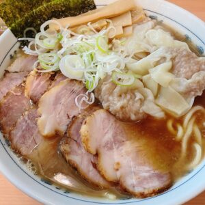 Taichi Masu Instagram - 🌏
ラーメンに癒されたりしつつ、
「鉄腕DASH🐟」と
「ダーウィンが来た🐋」の
スペシャルコラボに向けて
色々やらせてもらっています。

それぞれ違うアプローチで
自然科学を伝え続けてきた両番組。

現場のスタッフさん同士の会話が、
最高に刺激的で楽しいです。

3月12日(日)の放送を
どうぞお楽しみに‥！

#鉄腕ダーウィン
#ラーメン
#特に関係はない