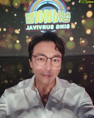 Tak Jae-hoon Instagram - #tvn드라마 #성스러운아이돌 #열일하시는스텝분들감사합니다