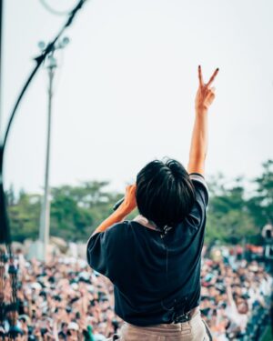 Takumi Kitamura Instagram - 久々のライブでした。みんなが眩しくてたまらなかった。あと沖縄はやっぱりあったかい。ありがとうございました！！
#HYSKYFES #dish