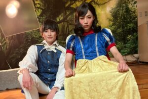 Takumi Kizu Instagram - 佐原先生と土岐くん
先生の思い出集

花束持ってる先生は泣き疲れた顔してます

伝えたいことは全てインライで伝えた。
最終回楽しんでください😊
#ドラマ佐原先生と土岐くん
#さはとき