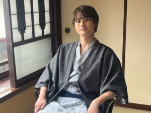 Takumi Kizu Instagram - This is LAST【バランス】
MV公開！
去年から一年かけて撮影した春夏秋冬。
撮影を通して1年ってあっという間で濃厚、1年の中に四季があって、いろんな感情があって、のんびりしてても忙しいね。
何を言ってるんだ
でもそんな気持ち

是非mvみてね