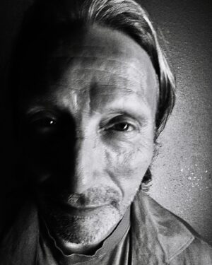 Takumi Saitoh Instagram - Mads Mikkelsen

@theofficialmads 

#madsmikkelsen 
#マッツミケルセン 

photo： @takumisaitoh_official