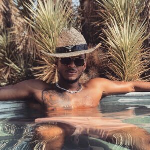 Tallie Brinson Instagram - That lil pool hit different in this heat wave 🌊 ☀️ 🌵 

#heatwave #toohot