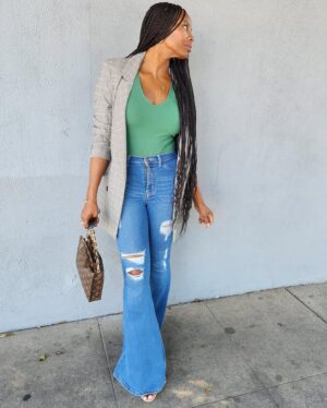 Tamberla Perry Instagram - A lil Friyay fashion for ya..
braids by @shawnna818 
📷 bryan leder 

#fridayfashion #bellbottoms #stylish #styledbyme #fashion 
#fashionforward #fashionista