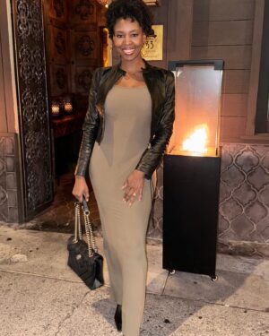 Tamberla Perry Instagram - A lil face on this Post Thanksgiving fashion Friyay!!! 

#naturalhair #allnatural #blackexcellence