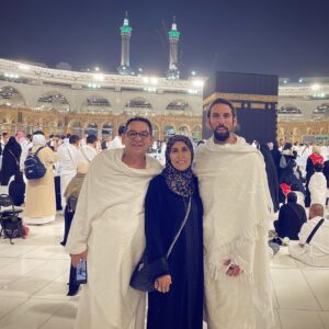 Tamer Hashem Instagram - كل سنه وانتم طيبين و سنه سعيدة علينا كلنا إنشاء الله 🙏🤍
Happy new year 😘