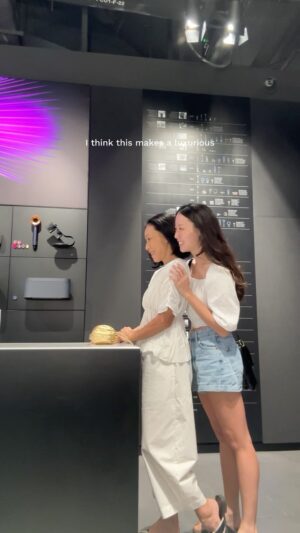 Tan Kheng Hua Instagram - Dyson Airwrap is a girl’s best friend 💎
Quite literally the best Mother’s Days Gift I could possibly give 🩷 Thank you @Dyson_sg #DysonAirwrap