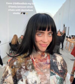 Tania Larsson Instagram - When Gwich’in & Lakota model and activist Quannah Chasinghorse gives her favourite dentalium shell necklace you made to Billie Eillish on a Vogue shoot!! ❤️

 @quannah.rose told me she wanted @billieeilish to have something from us ❤️

Gwich’in adornment as a physical reminder of our history, beauty & culture. A reminder that we need to protect the Arctic!

Make sure to watch the full video on @voguemagazine such inspiring words by all the people featured with Billie on this digital cover shoot.

Quannah is wearing:
-  top by @j.okuma
- a necklace by @ataumbimetals
- layered with a dentalium and silver necklace by me
- earrings by @dentalium_by_d
- septum ring by @ivory_and_oak_

#quannahchasinghorse #voguecover #billieeilish #gwichinadornment #dentalium