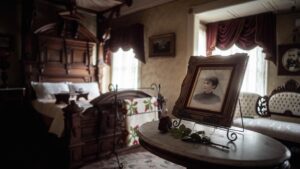 Tanner Wiseman Instagram - The @winchestermysteryhouse!! One of the most iconic locations in America! With THE MOST BIZARRE layout and even wilder history, we couldn’t wait to have the place to ourselves! 

THIS FRIDAY @destinationfear takes on the @winchestermysteryhouse on @travelchannel and @discoveryplus