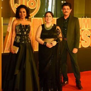 Tannishtha Chatterjee Instagram - At the fabulous opening ceremony of @mumbaifilmfestival . On the red carpet with team @yellowbusfilm  with @guneetmonga  and @amit.sial . Missed you @wendyjbednarz  and @nadiaeliewat