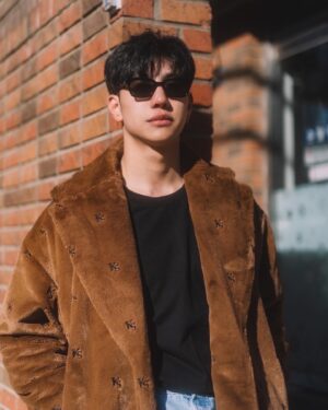 Tanutchai Wijitvongtong Instagram - Too cold❄️