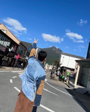 Tanutchai Wijitvongtong Instagram - 湯布院は素敵な町です。ぜひ行ってみてください。