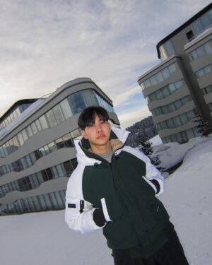 Tanutchai Wijitvongtong Instagram - My 27th🎂

@theskiproject @theholidayproject.co #skyeniseko #experienceniseko #niseko