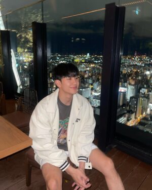 Tanutchai Wijitvongtong Instagram - Osaka at night🌝 #centaragrandosaka