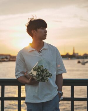 Tanutchai Wijitvongtong Instagram - 💐