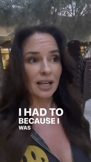 Tanya Memme Instagram - Day 6!  I want to reconnect with all of you and just let you k ow I’m grateful for all of the years you have followed me and commented and have given me so much ❤️ love. 🙏🙏🙏