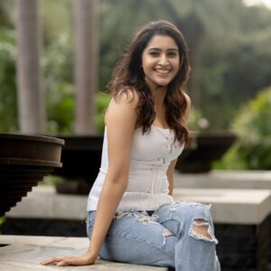 Tanya Ravichandran Instagram - 🤍💙

📸 @kiransaphotography

@teamaimpro