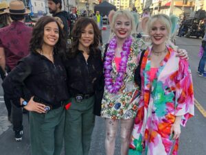 Tara Macken Instagram - Throwback to shinanigans on Birds Of Prey! 🤸🏽‍♀️ @margotrobbieofficial @thehayleywright @rosieperezbrooklyn 💖
-
-
#birdsofprey #rosieperez #margotrobbie #stunts #action #bts