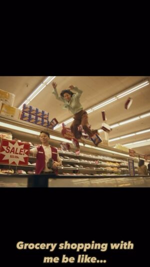 Tara Macken Instagram - Over here trying to score a sweet discount… 😜
ALDI commercial I stunt coordinated and did a little cameo in. 
-
-
Thanks to a great team! @juhjadler badass director 
@travisfienhage @aldiusa #aldicommerical #aldiusa #stunts #action