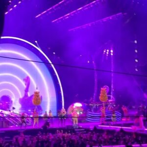 Tara Setmayer Instagram - If you’ve never seen @Pink live, you’re missing out. She’s absolutely phenomenal!
I’ve seen her 2x. 
Not only does she literally fly around the stadium, this time she did it in the rain. 
She’s so bad ass. I 🫶🏼her!