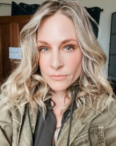 Actress Tara Spencer-Nairn HD Instagram Photos and Wallpapers April 2023