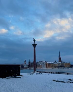Tara Thaller Instagram - Hej Stockholm! ☃️