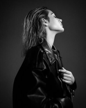 Tara Thaller Instagram - If you don’t like the way I talk, 
then why am I on your mind?

by @joapaciorek