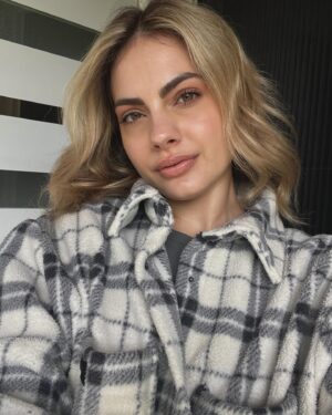 Tara Thaller Instagram - just a casual Tuesday