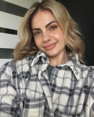 Tara Thaller Instagram - just a casual Tuesday
