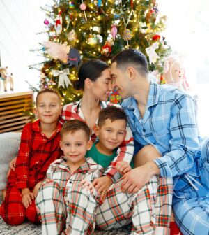 Taras Stepanenko Instagram - З Новим Роком🎄  Бажаємо добра, міцного здоров’я ,благополуччя та мрію яка є у кожного українця- Перемоги та Миру нашій Україні 🇺🇦❤️