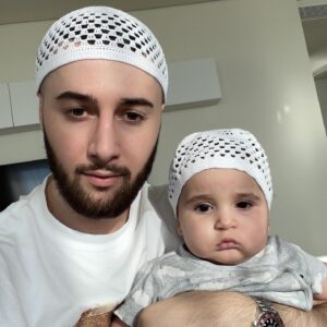 Tarek Benattia Instagram - Eid moubarak a tous la famille🙏🏻🔆