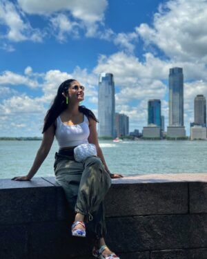 Tasnia Farin Instagram - Vibe check