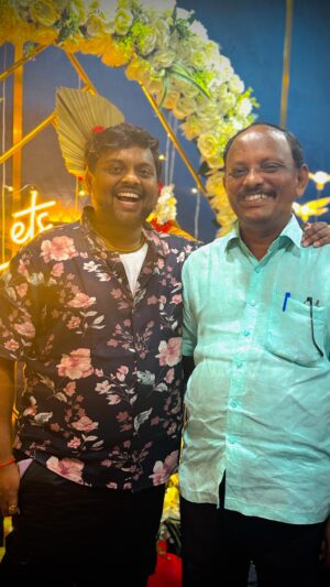 Tasty Teja Instagram - My Father’s Day celebrations with my Father @showcity_hyd 

#tastyteja #fathersday #surprise #myfamily