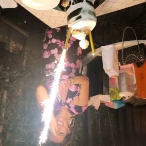 Tatiana Dumitru Instagram - Capturing moments of joy and laughter at Laura's unforgettable birthday celebration! 👯‍♀️🎊❤️

#birthdayfun
#makingmemories