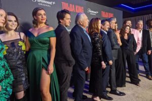 Tatiana Zappardino Instagram - What an night wowzer! My first premier and I couldn’t ask for a better time or cast! Thank you for having me @paramountplus @tulsaking you made me feel so special and I am so honored to be part of the team ❤️ NOVEMBER 13th is coming!!!
.
.
.
.
.
.
.
#tulsaking #paramount #actor #redcarpet #dreams #magical #film #tv #nyc #premiere #womeninfilm #macys