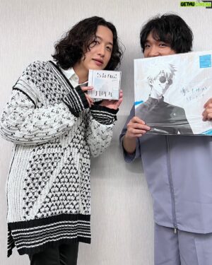 Tatsuya Kitani Instagram - .
Mステたのしかった〜写真は石崎ひゅーい @huwie_ishizaki さんと！