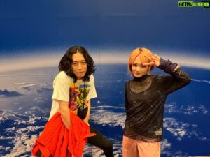 Tatsuya Kitani Instagram - .
Reol姉貴 @rrreol999 3年ぶりに会った！

垢抜けたじゃんって言われて「姉貴すぎかよ…」とおもった