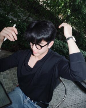 Tawinan Anukoolprasert Instagram - Slowly 🪐