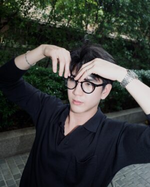 Tawinan Anukoolprasert Instagram - Slowly 🪐