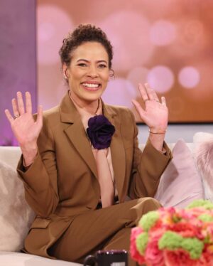 Tawny Cypress Instagram - Thank you so much to the gorgeous and supremely talented @iamjhud for having me on your show!  I’m a sweatshirt girl and the one y’all gave me is a top three ❤️

And thank you to everyone at @jenniferhudsonshow for being so kind and welcoming. 

Catch my segment on #thejenniferhudsonshow Wednesday, April 26th. Check your local listings :)

Hair: @richardnormangrant 
Makeup: @shadaraholmes.mua 
Styling: @kevinmichaelericson