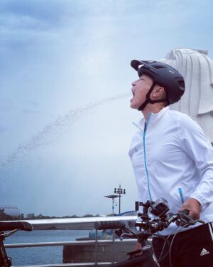 Tay Ping Hui Instagram - To all the Chewren and adults out there, remember that it’s ok to do silly things from time to time… Happy Children’s Day y’all!🥸🤓

所有孩儿大人们，千万别忘了你的童真！
儿童节快乐！😎🥸

#taypinghui #taypinghuisayone #children  #childrensday #silly #郑斌辉