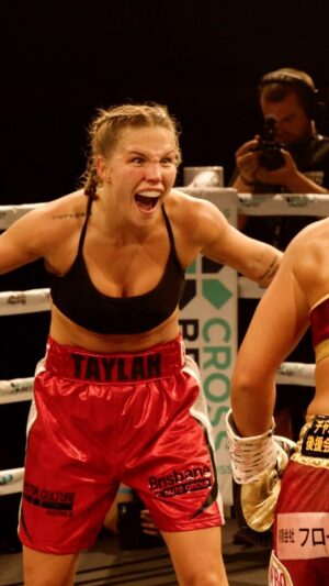 Taylah Robertson Instagram - How you react to being no. 1 in the world 🌎 🥊