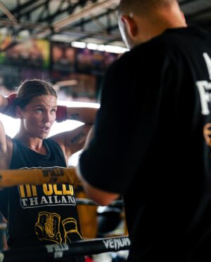Taylah Robertson Instagram - One task on my mind... world champion. @apollo_camp_thailand @premierboxingau 
📸 @onlydavies
