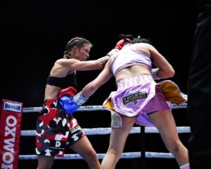 Taylah Robertson Instagram - Swipe to see a fkn war ⚔️🥊🇦🇺🇲🇽 get me back in there asap