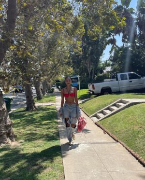 Tayler Buck Instagram - snip snap