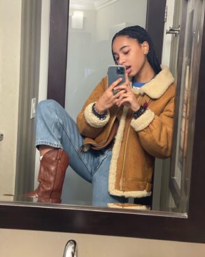 Tayler Buck Instagram - 📍hotel california